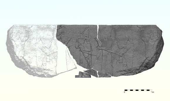 3D model of the stone relief from the archaeological site of Nineveh: the fragments are marked in dark gray, the light gray part represents a reconstruction based on the finds; King Ashurbanipal is depicted in the center, flanked by the god Ashur (left) and Ishtar, patron goddess of Niniveh (right); they are both followed by a fish genius and a supporting figure with raised arms. Image credit: Michael Rummel.