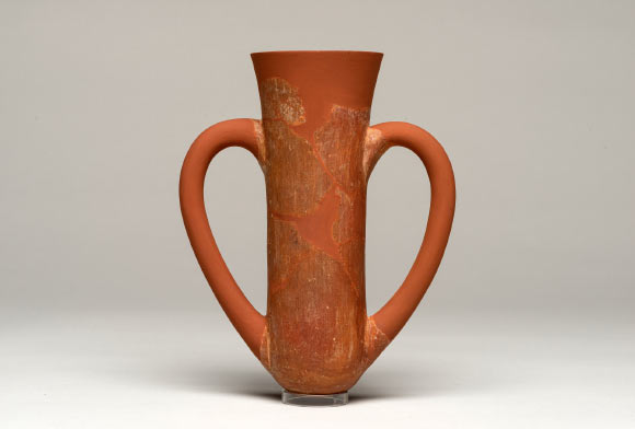 A 15-cm-tall depas amphikypellon excavated by Heinrich Schliemann at Troy. Image credit: Valentin Marquardt / University of Tübingen.